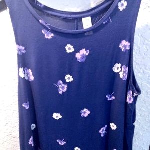 Old Navy top size M